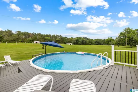 Exterior - 400 Cobb Dr, Jemison, AL 35085 photo 13 of 26