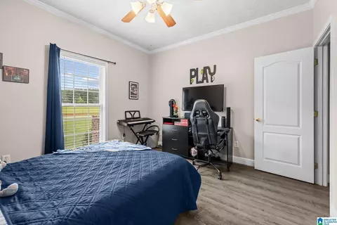 Bedroom - 400 Cobb Dr, Jemison, AL 35085 photo 8 of 9