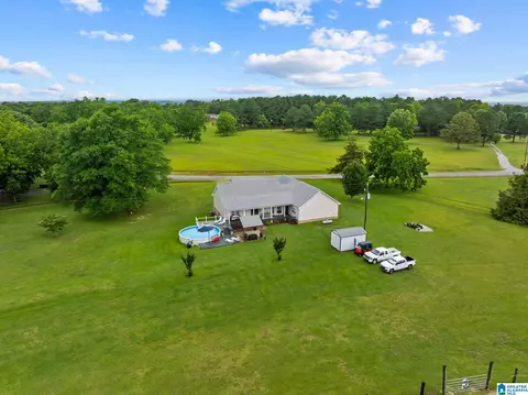 View/Area - 400 Cobb Dr, Jemison, AL 35085 photo 5 of 11