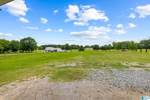Exterior - 400 Cobb Dr, Jemison, AL 35085 photo 23 of 26