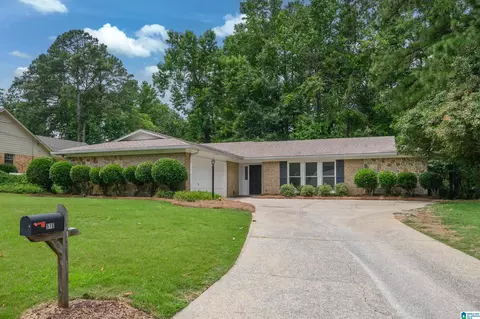 516 Paige Dr, Hoover, AL 35226