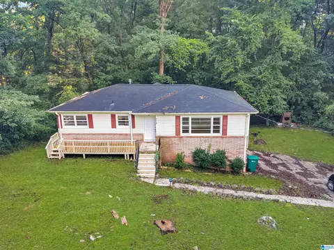 2720 2nd St NW, Center Point, AL 35215