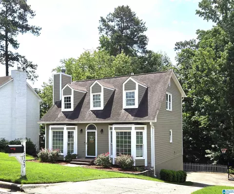 1705 Brookview Trl, Hoover, AL 35216