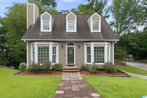 1705 Brookview Trl, Hoover, AL 35216