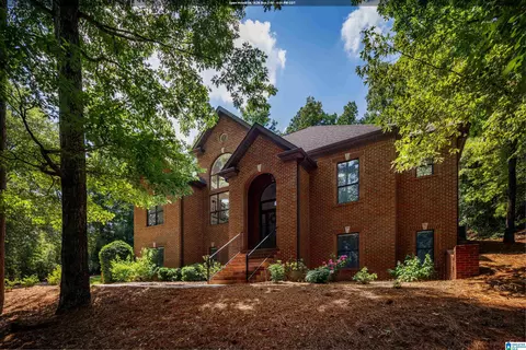 105 Quarter Horse Ln, Alabaster, AL 35007