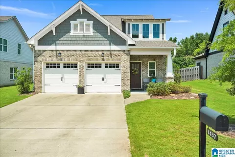 1437 Woodridge Pl, Gardendale, AL 35071