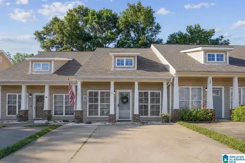 129 Little John Cir, Calera, AL 35040