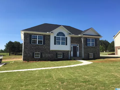 2040 Rising Fawn Dr, Warrior, AL 35180