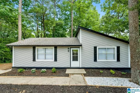 1833 Dry Creek Cir, Birmingham, AL 35235