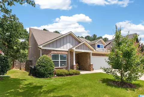 1036 Pine Valley Dr, Calera, AL 35040