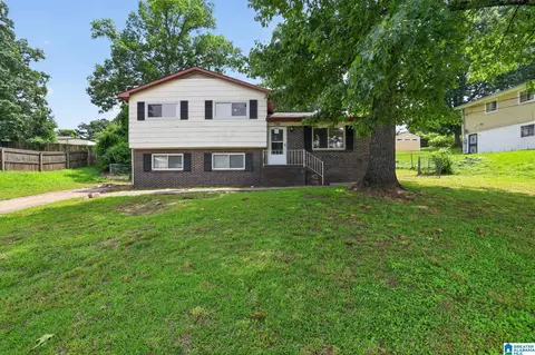 733 Country View Dr NE, Birmingham, AL 35215