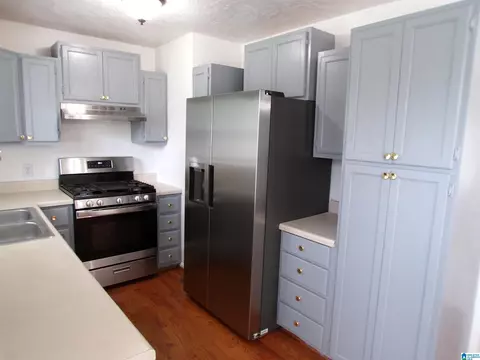 Kitchen - 1729 Patch Pl, Anniston, AL 36201 photo 6 of 8