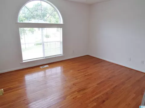 Bedroom - 1729 Patch Pl, Anniston, AL 36201 photo 1 of 9