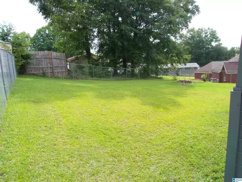 Exterior - 1729 Patch Pl, Anniston, AL 36201 photo 8 of 12