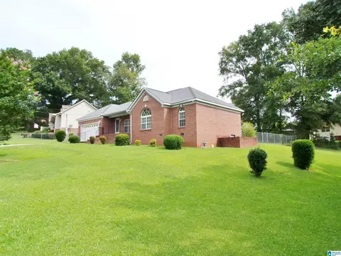 Exterior - 1729 Patch Pl, Anniston, AL 36201 photo 11 of 12