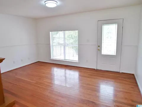 Living - 1729 Patch Pl, Anniston, AL 36201 photo 4 of 4