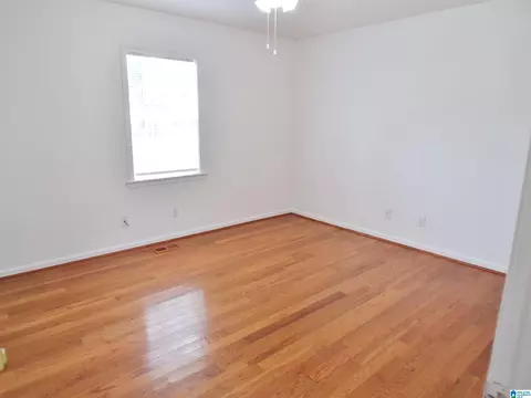 Bedroom - 1729 Patch Pl, Anniston, AL 36201 photo 6 of 9