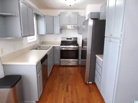 Kitchen - 1729 Patch Pl, Anniston, AL 36201 photo 7 of 8