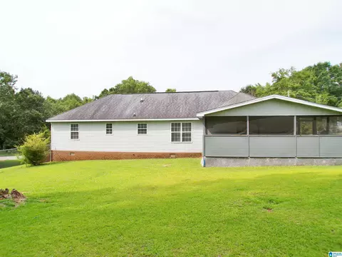 Exterior - 1729 Patch Pl, Anniston, AL 36201 photo 9 of 12