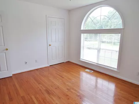 Bedroom - 1729 Patch Pl, Anniston, AL 36201 photo 2 of 9