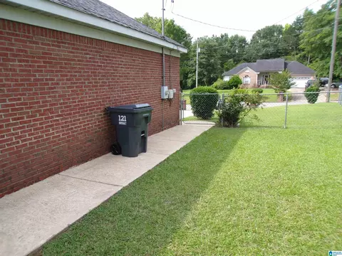 Exterior - 1729 Patch Pl, Anniston, AL 36201 photo 7 of 12