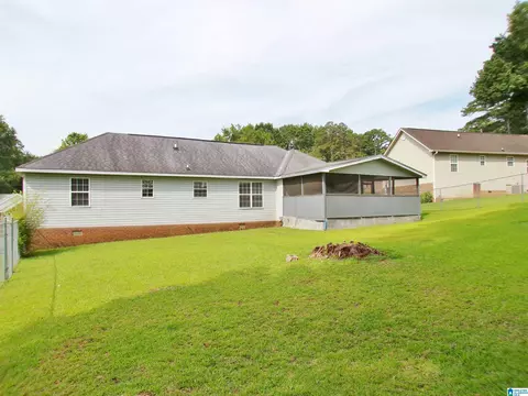 Exterior - 1729 Patch Pl, Anniston, AL 36201 photo 10 of 12