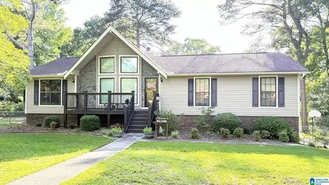 111 Camille Cir, Clanton, AL 35045