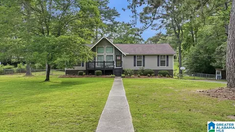 111 Camille Cir, Clanton, AL 35045