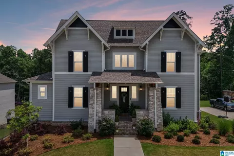 7965 Bingham Ln, Trussville, AL 35173