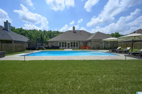 291 Chesser Plantation Ln, Chelsea, AL 35043