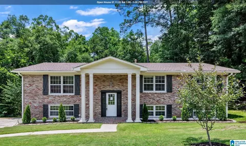 2836 Vestavia Forest Pl, Vestavia Hills, AL 35216
