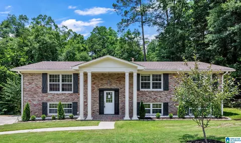 2836 Vestavia Forest Pl, Vestavia Hills, AL 35216
