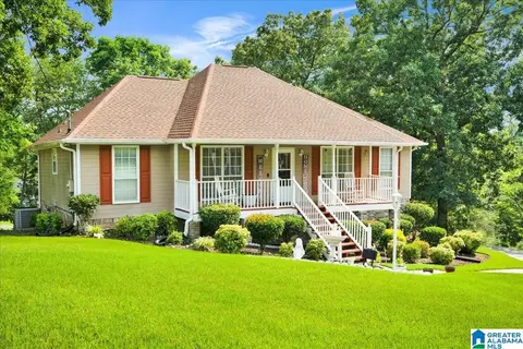 317 NE 37th Ct, Center Point, AL 35215