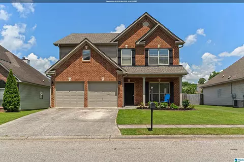 2073 Forest Lakes Ln, Sterrett, AL 35147