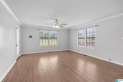 Living - 740 County Road 41, Clanton, AL 35046 photo 1 of 4