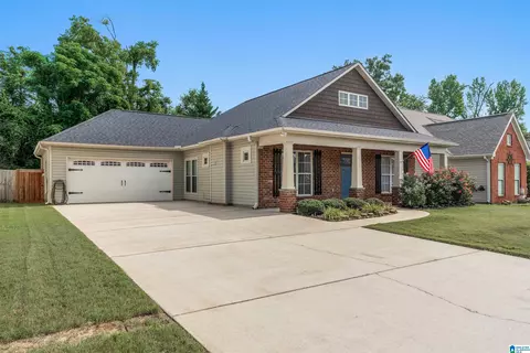 220 Stonecreek Pl, Calera, AL 35040
