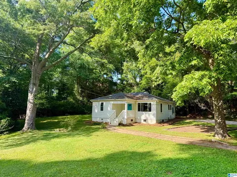 3961 Bearden Dr, Vestavia, AL 35243