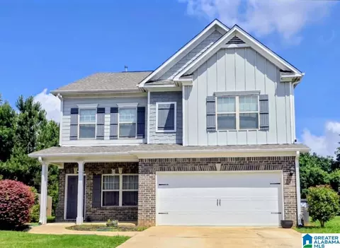 8754 Highlands Dr, Trussville, AL 35173