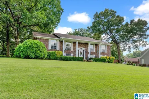 1361 8th Pl, Pleasant Grove, AL 35127
