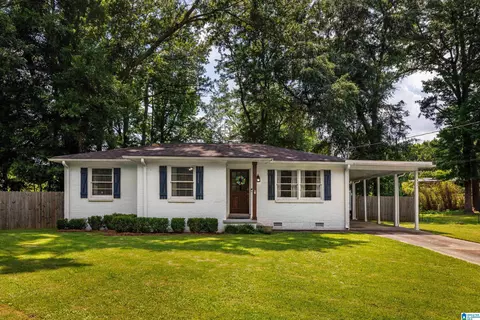 132 Stoneview Rd, Irondale, AL 35210