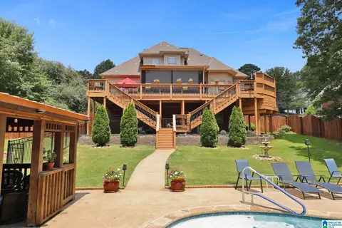 116 Cliff Rd, Sterrett, AL 35147