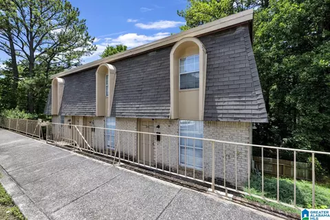 3246 Warringwood Dr, Hoover, AL 35216