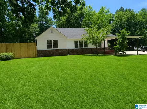 201 Mildred St, Columbiana, AL 35051