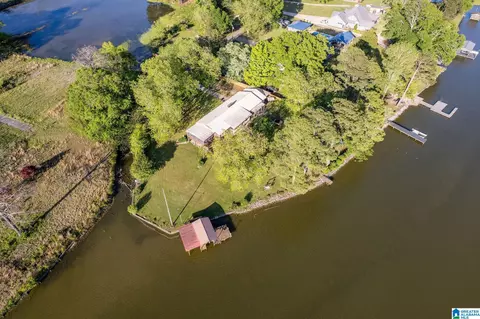 181 Bridgeview Dr, Lincoln, AL 35096