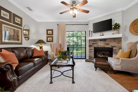 203 Sterling Oaks Dr #203, Hoover, AL 35244