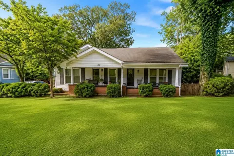 122 Maitre St, Gadsden, AL 35904