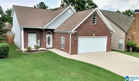 610 Crosscreek Cv, Pelham, AL 35124