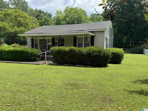 504 N Center Ave, Piedmont, AL 36272