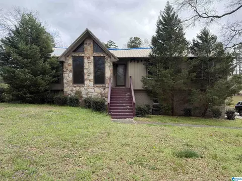 131 Westwood Dr SW, Bessemer, AL 35022