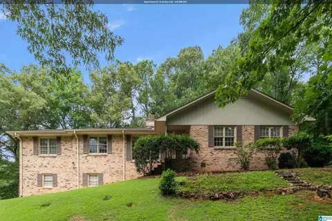 3752 Chestnut Ridge Cir, Vestavia Hills, AL 35216